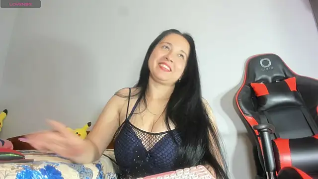 hot-nikol online show from 03-08-26, 01:59