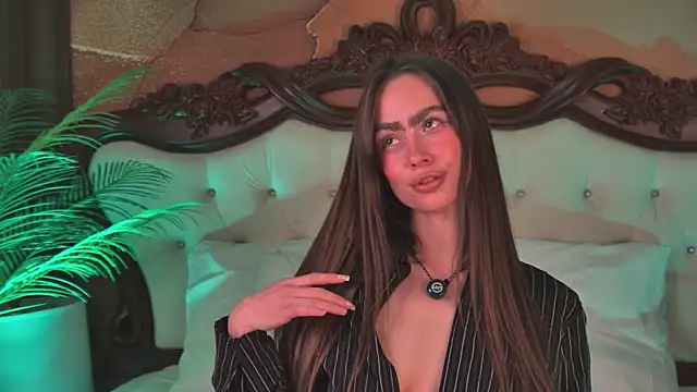 Snapshot of Amanda_River chatting on 04-12-26, 09:20 Amanda River online show from 04-12-26, 09:20