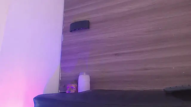 SashaNova online show from 03-20-26, 05:45