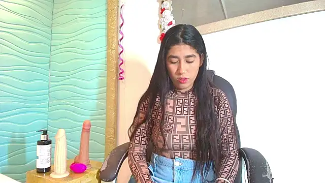 Mia Montess online show from 02-13-26, 01:07