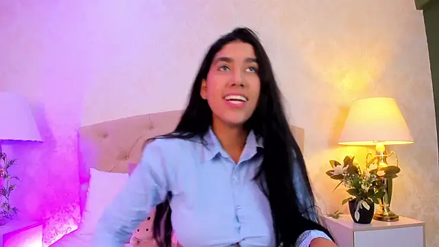 Snapshot of Mia_Montess chatting on 06-19-26, 03:16 Mia Montess online show from 06-19-26, 03:16