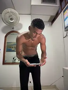 LexiAndDeker online show from 02-08-26, 06:00