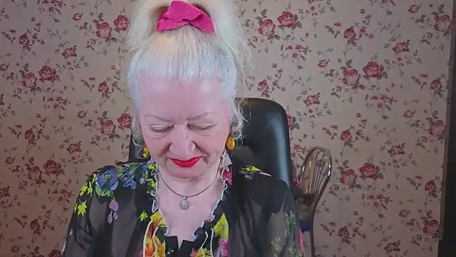 Maya Mayflower online show from 04-04-26, 03:05