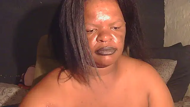 Snapshot of ebony_rose11 chatting on 02-06-26, 05:27 ebony rose11 online show from 02-06-26, 05:27