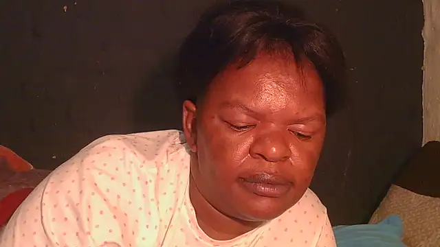 Snapshot of ebony_rose11 chatting on 04-04-26, 01:26 ebony rose11 online show from 04-04-26, 01:26