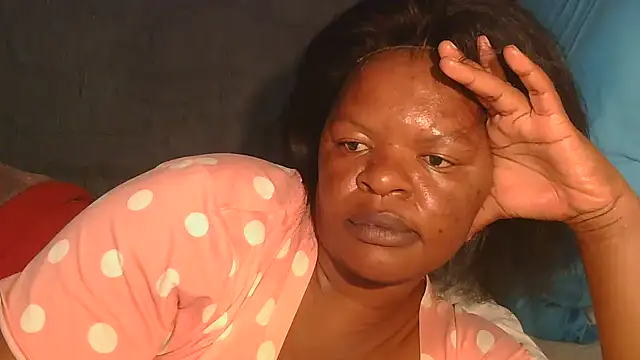 Snapshot of ebony_rose11 chatting on 04-06-26, 05:41 ebony rose11 online show from 04-06-26, 05:41