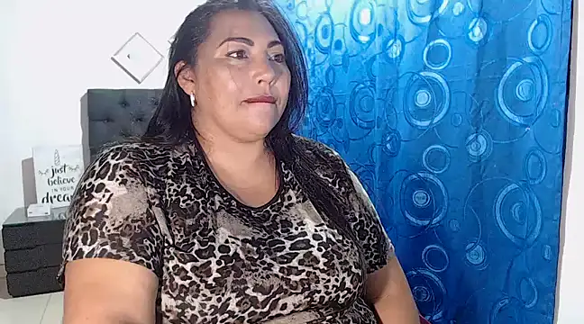 Snapshot of dihayara chatting on 01-23-25, 02:44 dihayara online show from 01-23-25, 02:44