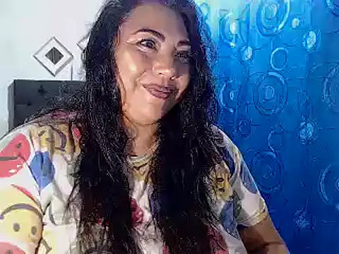 Snapshot of dihayara chatting on 02-15-25, 01:16 dihayara online show from 02-15-25, 01:16