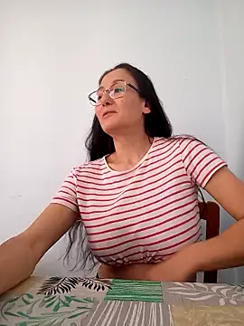 Snapshot of Anonim2026 chatting on 03-10-25, 09:10 Anonim2026 online show from 03-10-25, 09:10