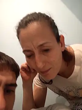 Snapshot of Anonim2026 chatting on 03-15-25, 11:06 Anonim2026 online show from 03-15-25, 11:06