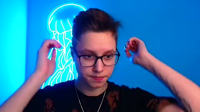 Bella Swannn online show from 03-04-25, 04:09