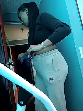 Ariana Rodriguez online show from 12-15-25, 01:26