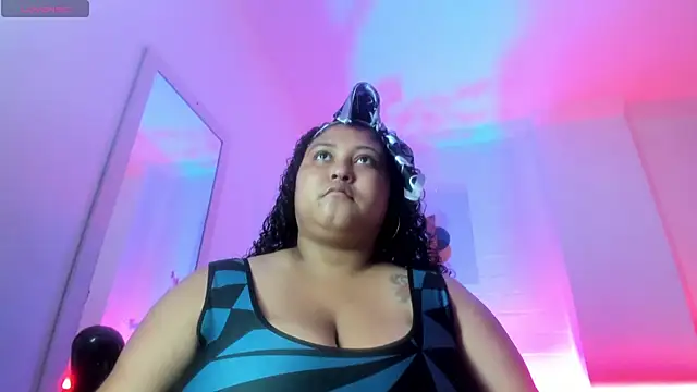 Ayliinn  online show from 04-07-26, 01:06