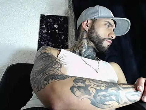 Snapshot of dante_d_angelo_ chatting on 09-24-25, 06:28 dante d angelo online show from 09-24-25, 06:28