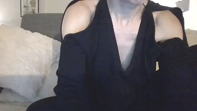 Valentinette online show from 03-06-26, 09:11