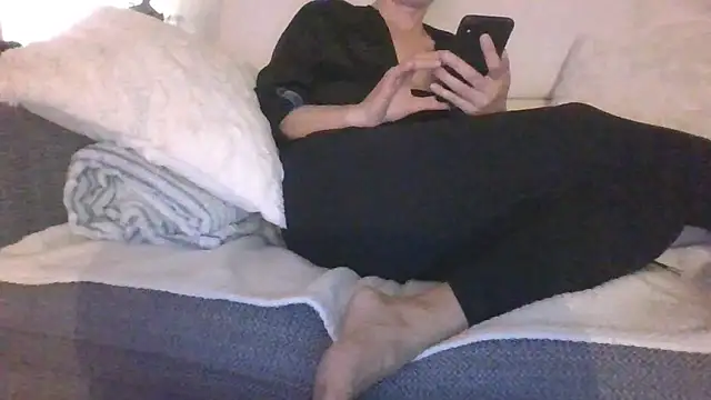 Valentinette online show from 03-26-26, 08:03