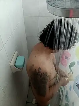 Snapshot of DocPepino chatting on 04-11-26, 02:05 DocPepino online show from 04-11-26, 02:05