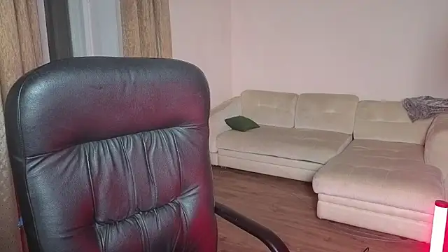 Wane Witch online show from 10-19-25, 05:57