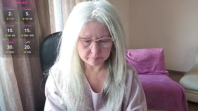 Wane Witch online show from 11-30-25, 06:06