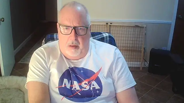 superbearboss online show from 10-20-25, 01:11