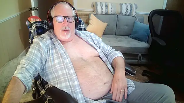 superbearboss online show from 04-15-26, 10:43