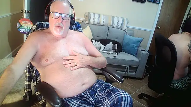 superbearboss online show from 05-17-26, 12:45