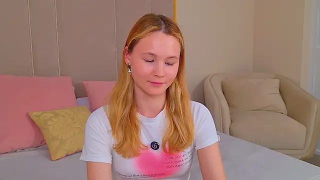 Snapshot of AmeliRoyse chatting on 06-04-26, 05:08 AmeliRoyse online show from 06-04-26, 05:08