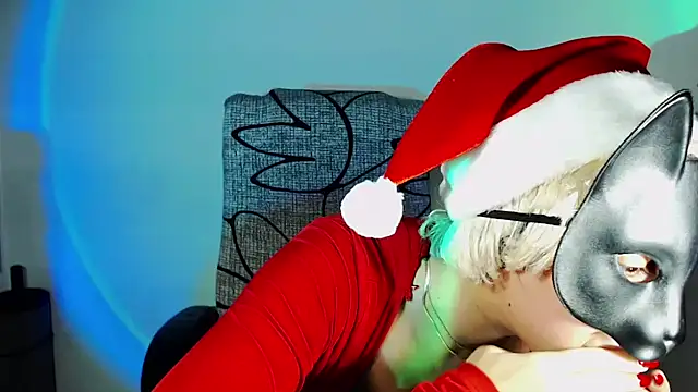 Hannah Kiim online show from 12-20-25, 09:44