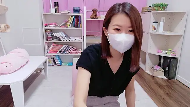 Snapshot of -COCOAtann- chatting on 05-19-26, 02:18 -COCOAtann- online show from 05-19-26, 02:18