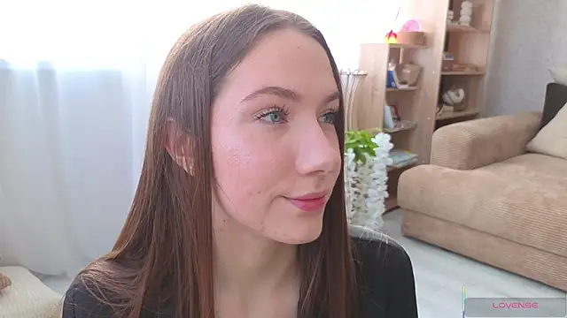 Snapshot of Kira_mindnes chatting on 03-13-26, 05:47 Kira mindnes online show from 03-13-26, 05:47