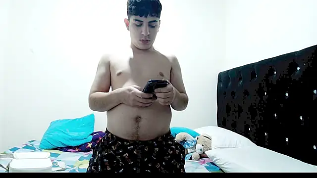 Kymberlyandlucas2 online show from 02-26-26, 04:22