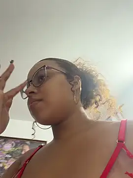 AlesiaCooper online show from 05-26-26, 02:51