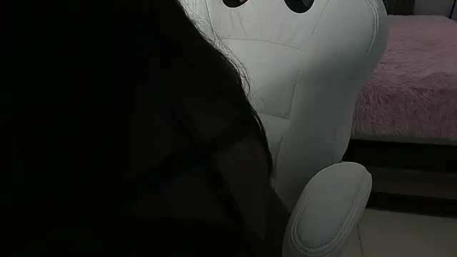 stephany summer online show from 04-15-26, 07:32