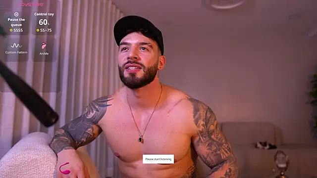 Snapshot of OLIVER_COLT chatting on 10-30-25, 04:36 OLIVER COLT online show from 10-30-25, 04:36