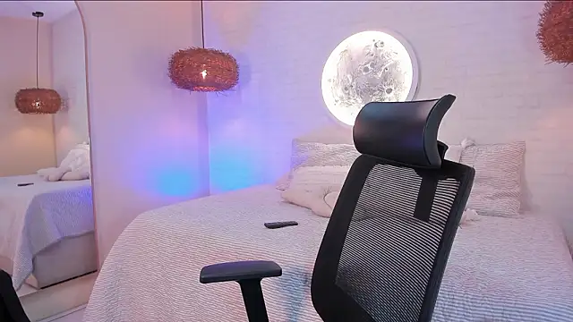 Snapshot of OLIVER_COLT chatting on 03-07-26, 03:03 OLIVER COLT online show from 03-07-26, 03:03