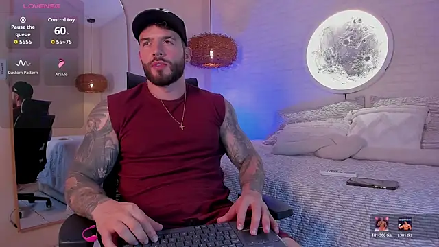 Snapshot of OLIVER_COLT chatting on 03-09-26, 01:09 OLIVER COLT online show from 03-09-26, 01:09