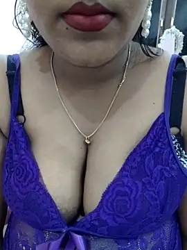 Snapshot of priya_00143 chatting on 05-05-26, 06:16 priya 00143 online show from 05-05-26, 06:16