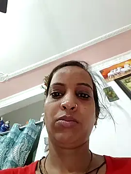 Hotty-Nidhi online show from 06-11-26, 03:26