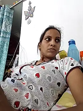 Hotty-Nidhi online show from 06-12-26, 03:49