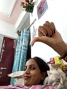 Hotty-Nidhi online show from 06-23-26, 05:55