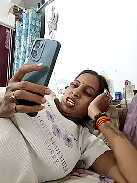 Hotty-Nidhi online show from 06-30-26, 09:10