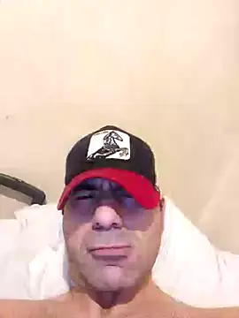 Snapshot of Krdmr1208 chatting on 03-05-26, 09:05 Krdmr1208 online show from 03-05-26, 09:05