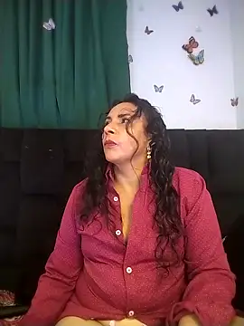 AlexaNovoa  online show from 03-27-26, 02:06