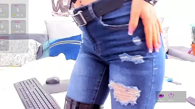 Snapshot of FindomGoddess1 chatting on 02-17-26, 05:48 FindomGoddess1 online show from 02-17-26, 05:48