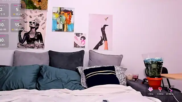 Snapshot of FindomGoddess1 chatting on 02-21-26, 04:46 FindomGoddess1 online show from 02-21-26, 04:46