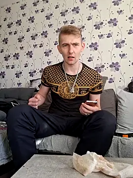 Snapshot of ThePython666 chatting on 10-29-25, 11:01 ThePython666 online show from 10-29-25, 11:01