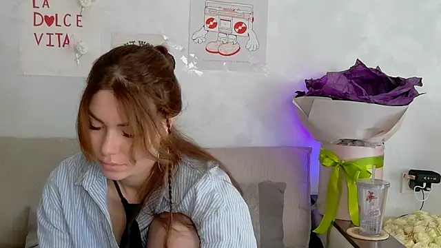 Snapshot of SweetDarling7 chatting on 04-17-26, 07:00 SweetDarling7 online show from 04-17-26, 07:00