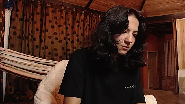 Snapshot of Asaray_T chatting on 06-23-26, 12:19 Asaray T online show from 06-23-26, 12:19