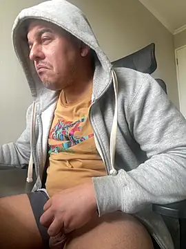 Gusta bi online show from 04-17-26, 05:49