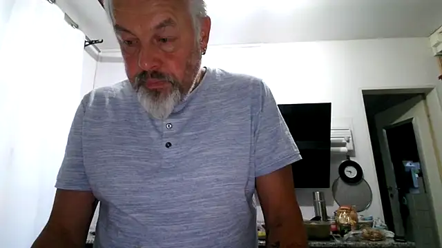 Berg Boy online show from 05-27-26, 03:47